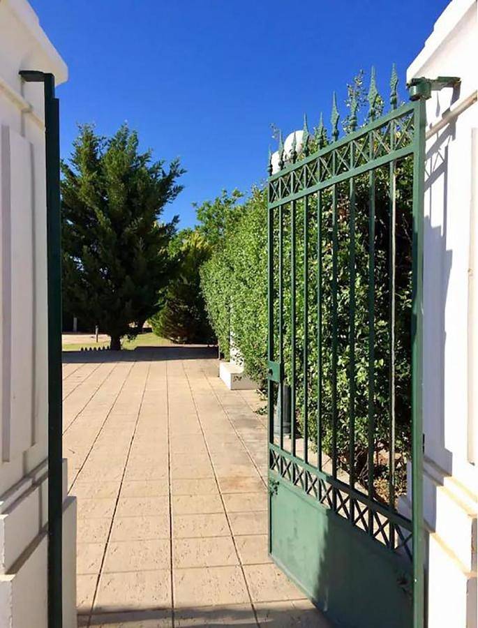 Gîte pour 2 personnes, avec piscine ainsi que jardin et vue à Chersónissos - 4