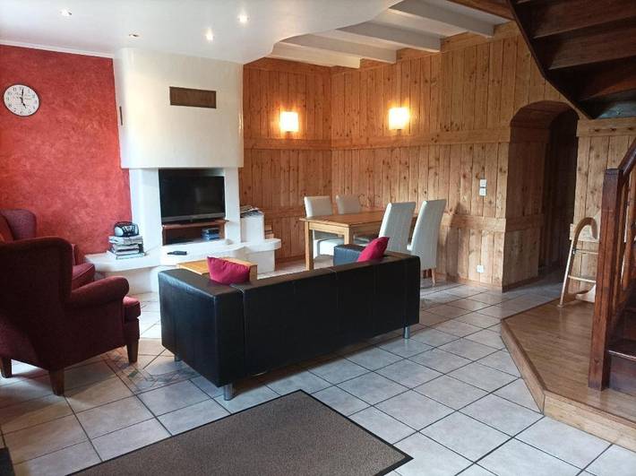 Location de vacances pour 6 personnes, avec jardin et vue à Plounévez-Quintin - 2