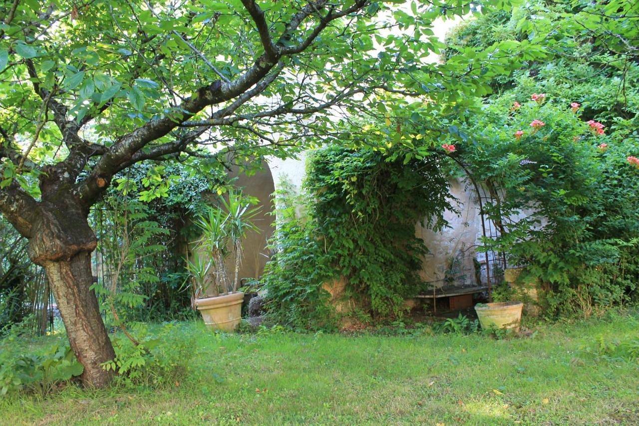 Double Room with Private Bathroom in Saint-Martin-le-Vieil, Région de Carcassonne