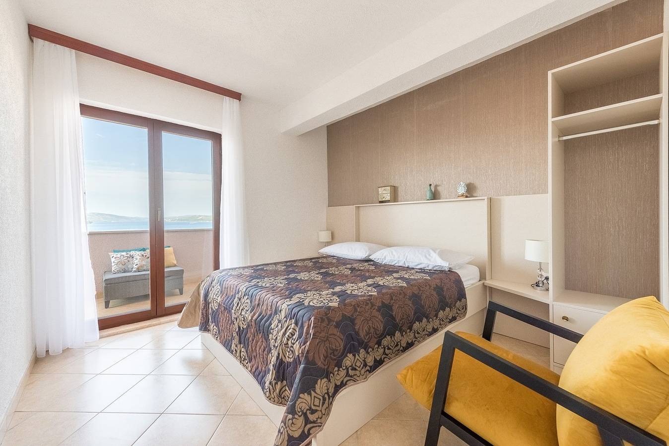 Ganze Wohnung, Apartment mit zwei Schlafzimmern A4 / Ivana-Mira in Okrug Gornji, Ciovo