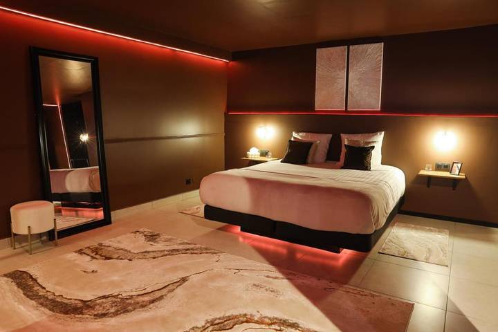 Gîte pour 2 personnes, avec sauna et jacuzzi dans Arnouville Les Gonesse - 2