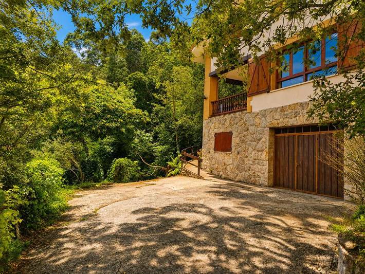 Casa rural para 8 personas, con Balcón y Terraza además de Jardín y Vistas en Val de San Vicente - 4