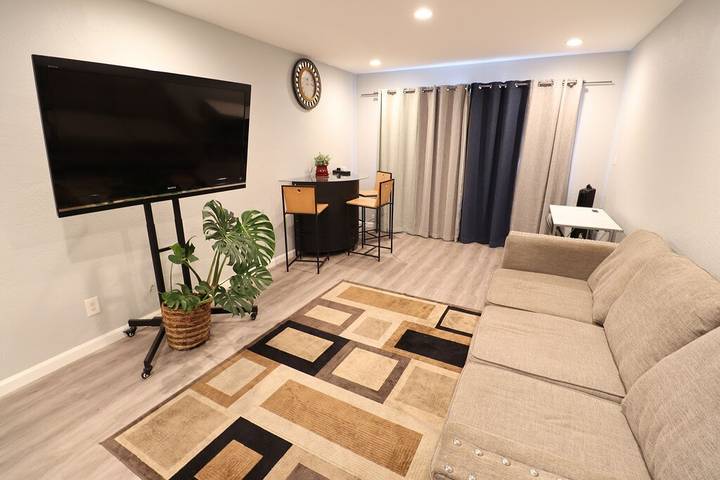 Vacation rental for 2 people in Oakland