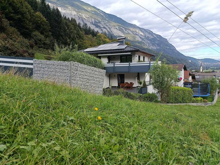 Ferienwohnung für 6 Personen, mit Terrasse und Garten sowie Ausblick in Stans