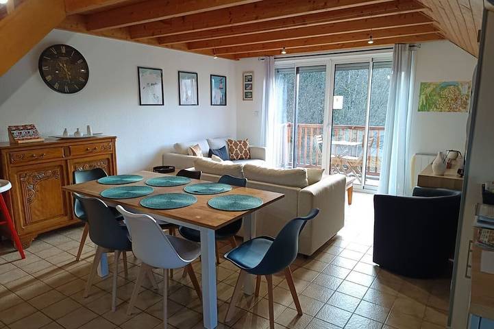 Gîte pour 6 personnes, avec balcon à Alby-sur-Chéran