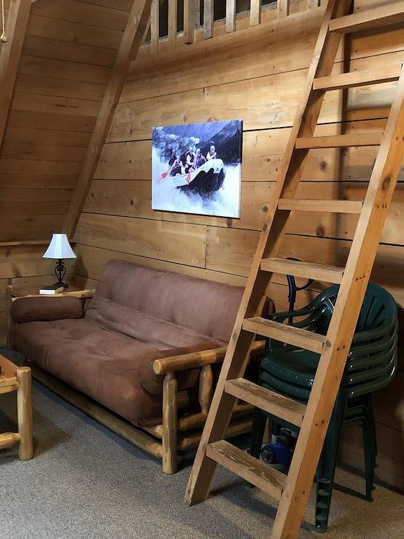 Cabin for 6 Guests in West Virginia, USA