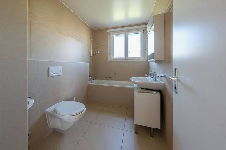 Ganze Wohnung, Spektakulärer Seeblick • Balkon • 7. Etage in Lausanne Secteur de dist., Lausanne