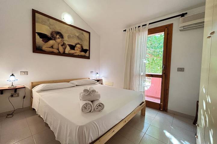 Private Villa Mit Unabhängigem Garten in Solanas, Comune di Sinnai