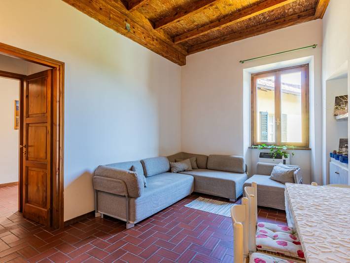 Ferienwohnung für 3 Personen, mit Terrasse und Garten in Gravedona