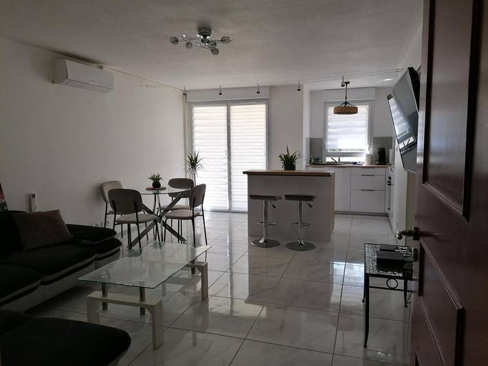 Gîte pour 2 personnes, avec piscine ainsi que jardin et terrasse à Grabels - 2