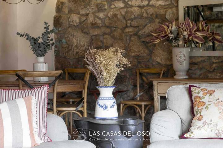 Casa rural para 8 personas, con Balcón y Terraza además de Jardín y Vistas en Parque Natural de Las Ubiñas-La Mesa - 3