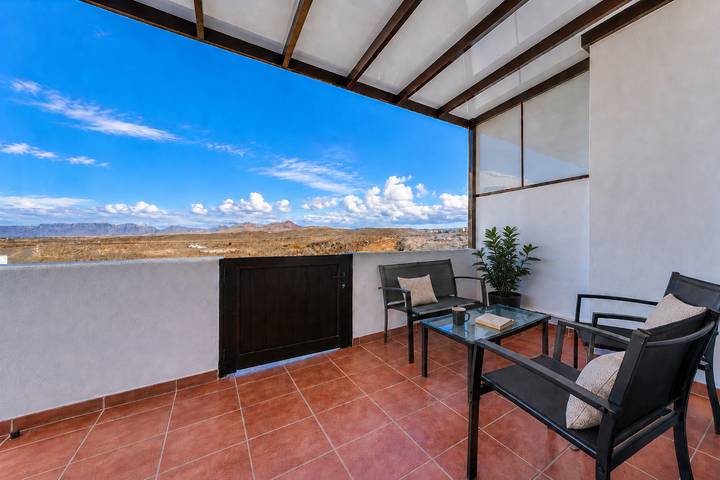 Location de vacances pour 6 personnes, avec terrasse et vue sur l’océan à La Santa - 2