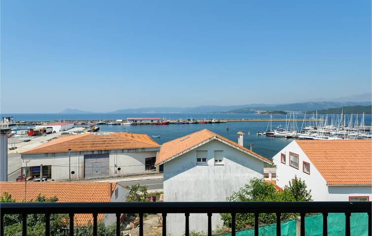 Meerblick Apt: 120sqm, Gefrierschrank, Parkplatz, WiFi, Strand: 1,5km in Praia de Coira (Porto do Son), Porto do Son