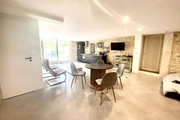 Gîte pour 4 personnes, avec Jardin à Connaux - 2