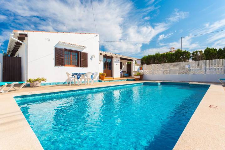 Chalet para 6 personas, con jardín y vistas al mar en Menorca - 2