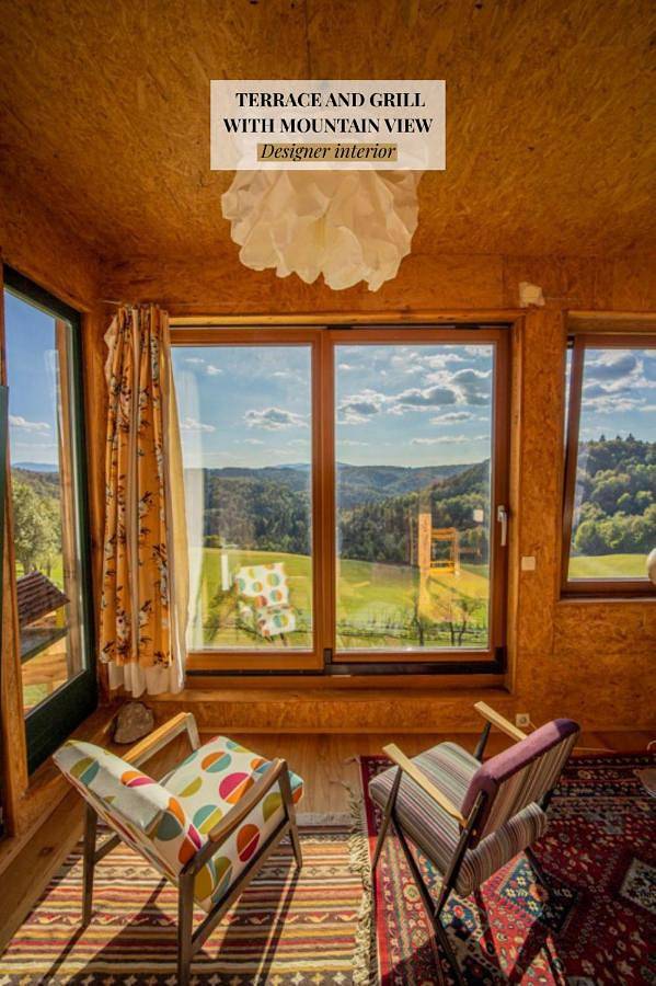 Gîte pour 10 personnes, avec Balcon et Terrasse ainsi que Sauna et Vue à Velike Lašče