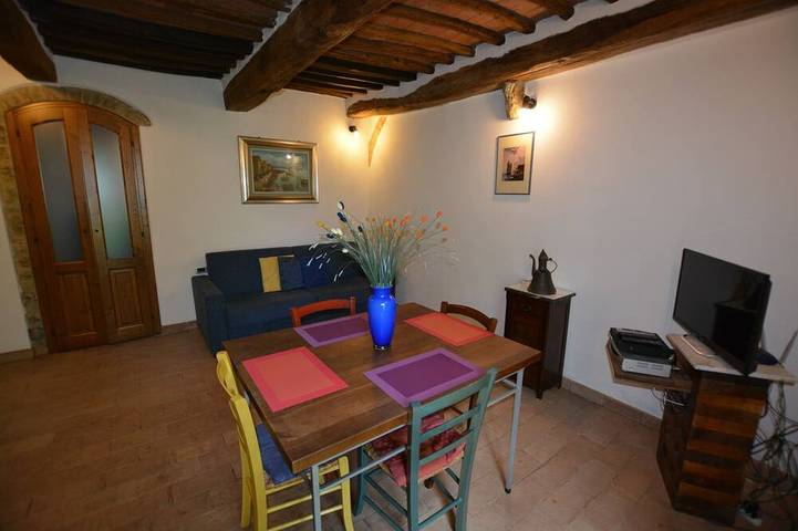 Gîte pour 4 personnes, avec piscine ainsi que jardin et terrasse à Radicondoli - 4