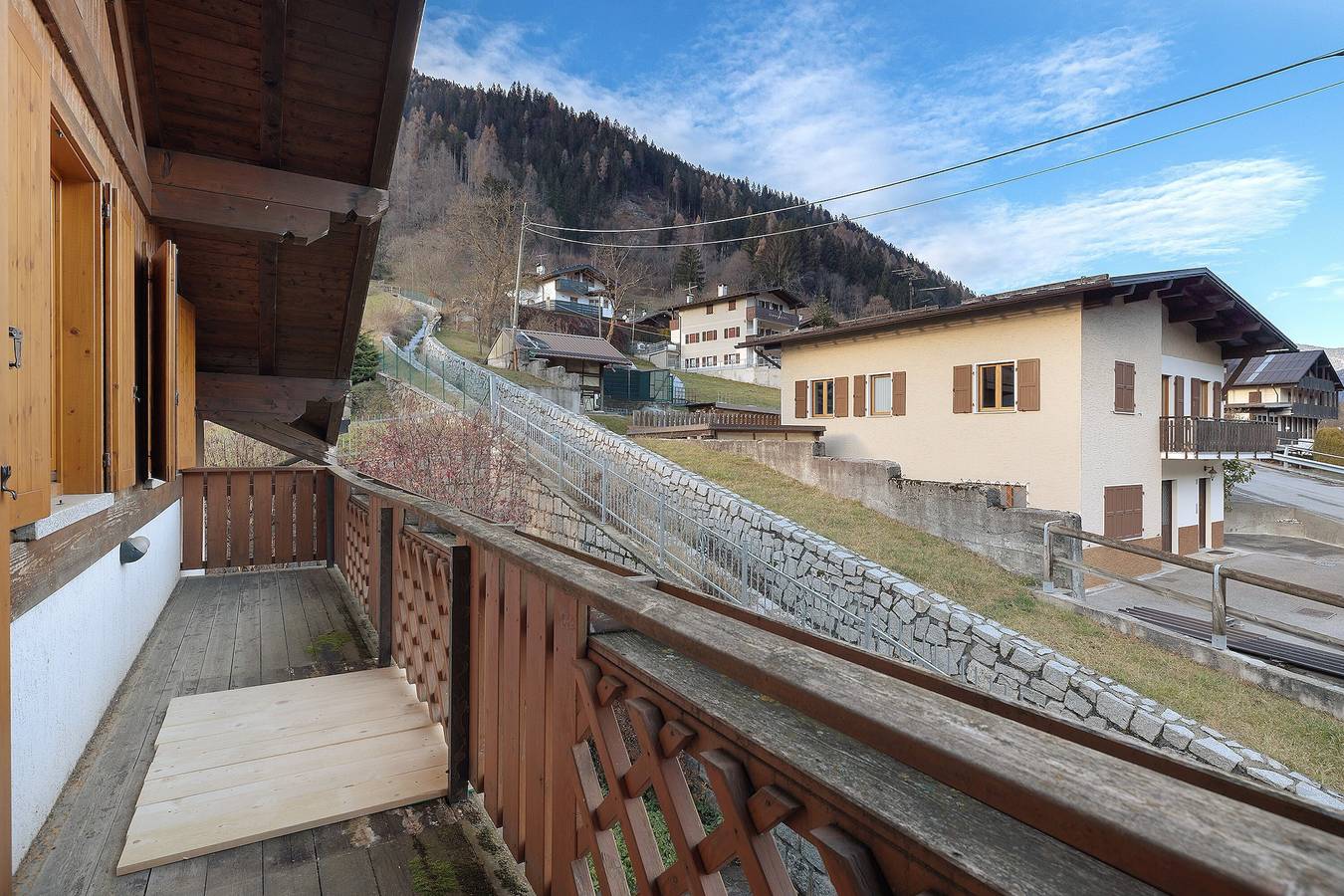 Entire apartment, Apartment 'Carla, Strembo' with Balcony and Wi-Fi in Strembo, Adamello-Presanella Alps
