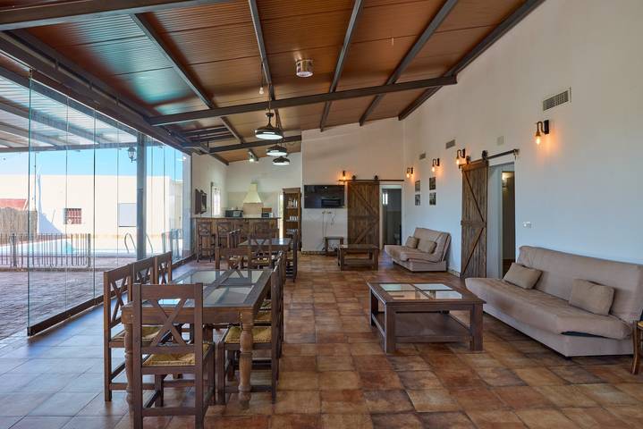 Casa rural para 18 personas, con Jardín en Andalucía - 4
