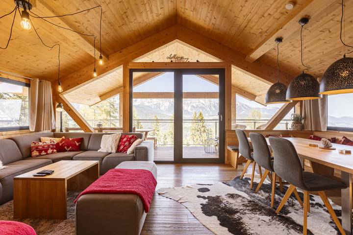 Ferienhaus für 9 Personen, mit Sauna und Balkon sowie Whirlpool in Schladming-Dachstein