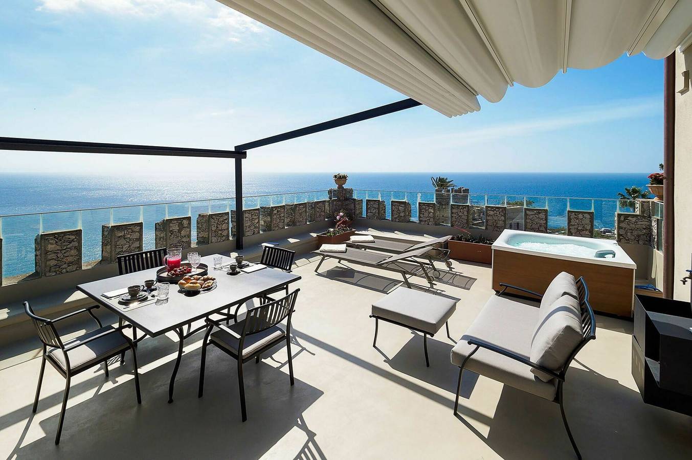 Ganze Ferienwohnung, Torre Isola Bella in Taormina, Messina Provinz