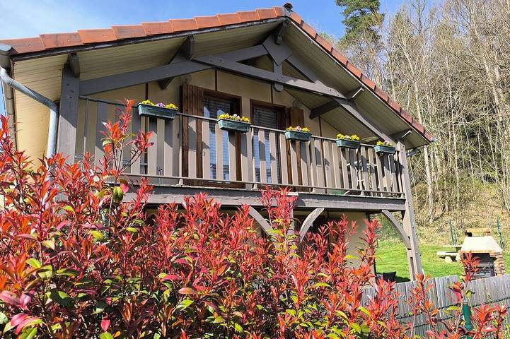 Chalet pour 7 personnes, avec jardin et piscine, animaux acceptés - 1