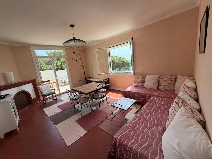 Ganze Wohnung, 75m² 3-Zimmer-Wohnung, 2 Terrassen, direkter Zugang zu Calanques, Wifi, privater Parkplatz in Cavalaire-sur-Mer, Mittelmeerküste (Frankreich)
