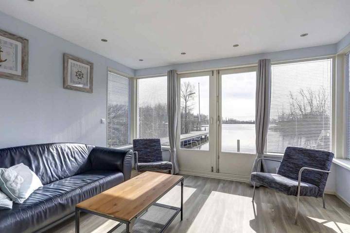 Einzigartig gelegenes Ferienhaus für 4 Personen in einem Marina in der Nähe von Aalsmeer in Aalsmeer, Nordholland