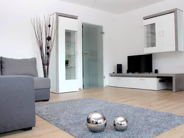 Ferienwohnung für 7 Personen, mit Terrasse und Garten sowie Sauna