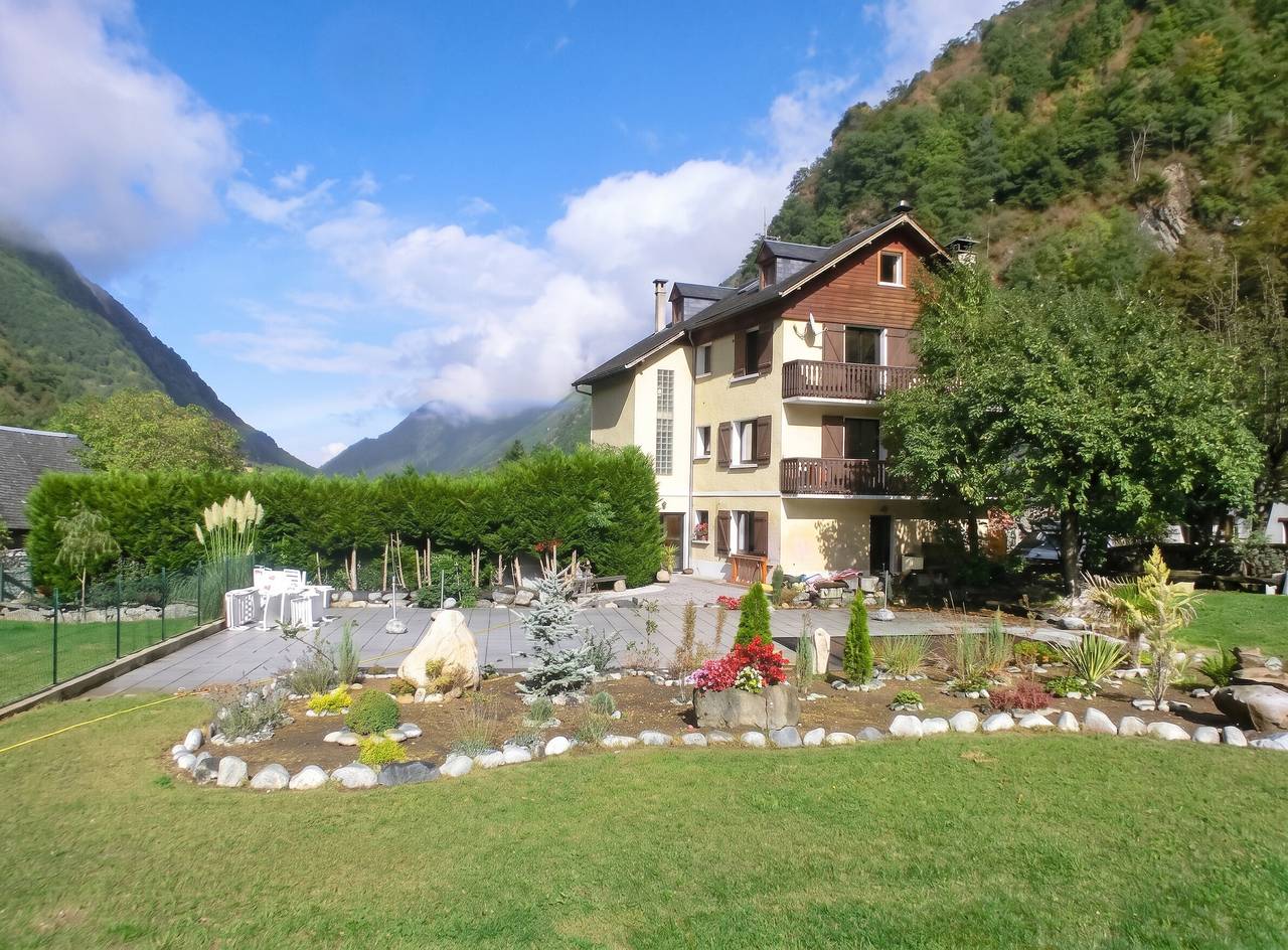 Maison cosy à Cauterets avec vue sur les montagnes et jardin in Cauterets, Parc national des Pyrénées