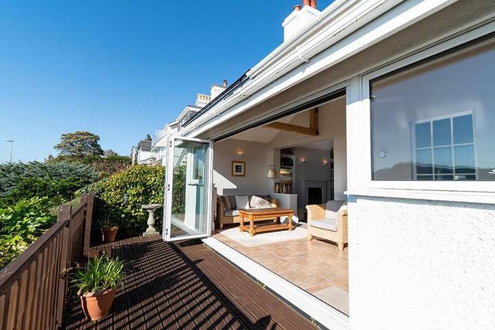 Holiday rental for 5 people, with garden and terrace in Deganwy