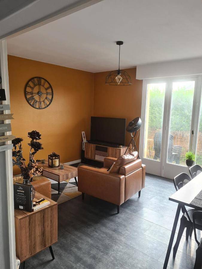 Gîte pour 4 personnes, avec Terrasse à Petit-Couronne