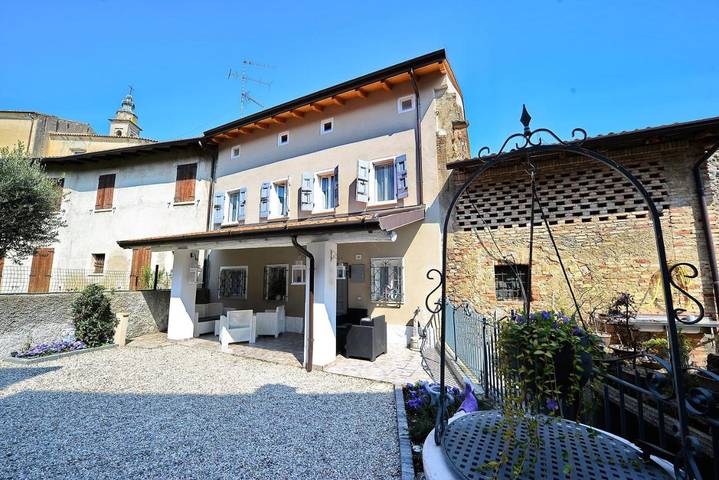 Ferienhaus für 2 Personen, mit Terrasse und Garten in Monzambano - 4