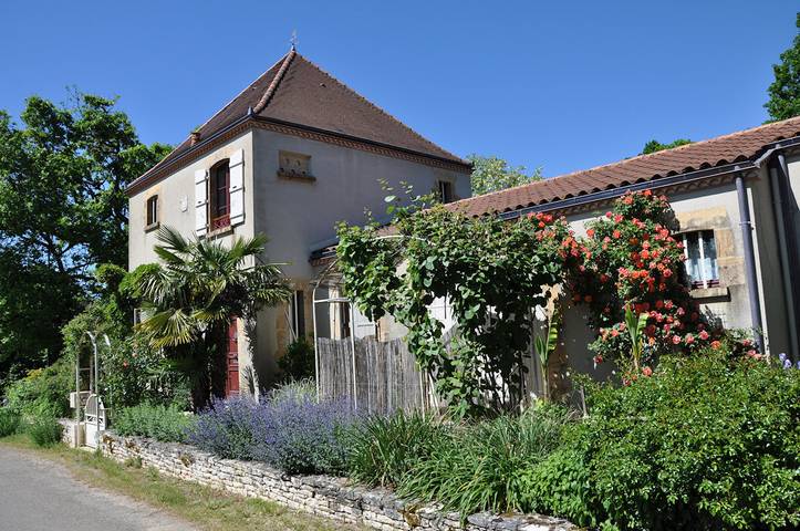 Cottage pour 2 personnes, avec jardin à Loubressac