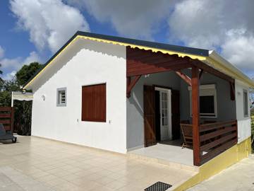 Cottage pour 4 personnes, avec terrasse à Petit-Canal
