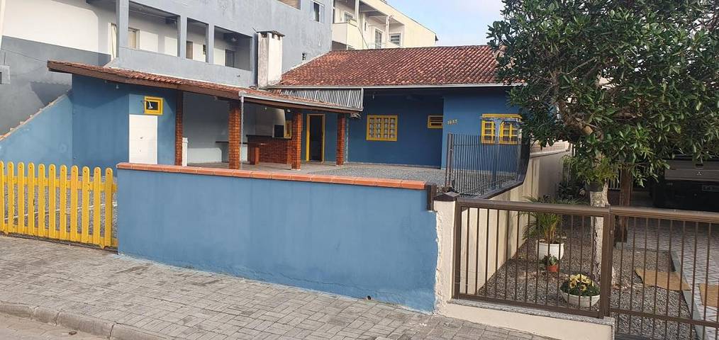 Casas e apartamentos de temporada para 6 pessoas, com terraço, com animais de estimação em São Francisco do Sul