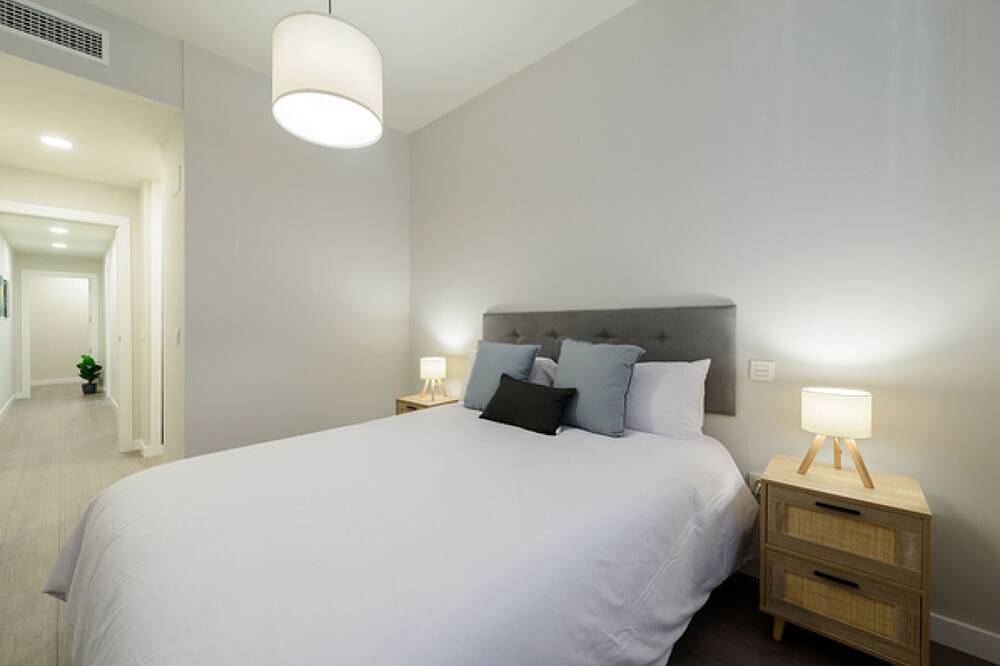 Entire apartment, Torrejón Suites Apartment. Low 7 in Torrejón de Ardoz, Madrid Province