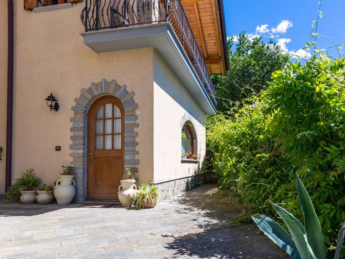 Ferienwohnung für 5 Personen, mit Balkon und Terrasse sowie Garten in Colico - 2