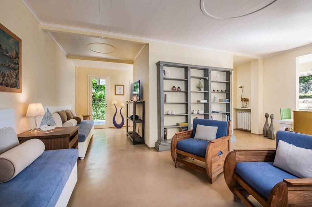 Monti di Luna, Quiet & Exquisite Villa im Herzen von Forte dei Marmi, Toskana in Forte dei Marmi, Italienische Riviera