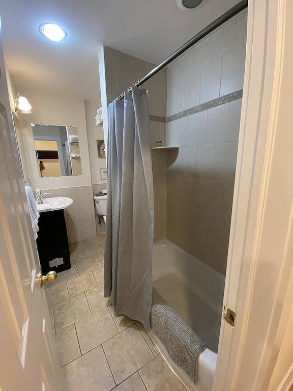 Ganze Wohnung, Charming 2nd Floor Haven in Union County