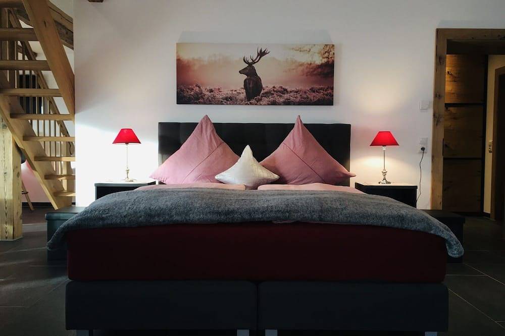 Ganze Wohnung, Ferienwohnung (95qm) mit ebenerdiger Terrasse und Balkon in Lichtenfels (Bayern), Oberes Maintal - Coburger Land