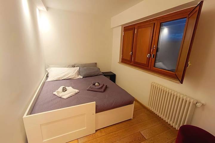 Appartamento intero, [10 minuti dal centro] Attico Luxe Luminoso con Vista Panoramica di fianco Metro in Roma, Provincia di Roma