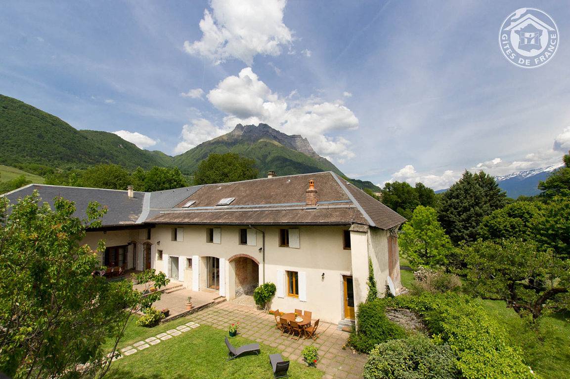 Gîte du Porche in Saint-Jean-de-la-Porte, Région de Chambéry