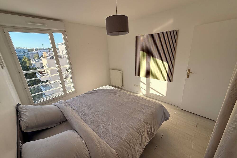 Ganze Wohnung, Large bright apartment 70m2 + 2 parking spaces in Massy-Palaiseau in Massy, Essonne