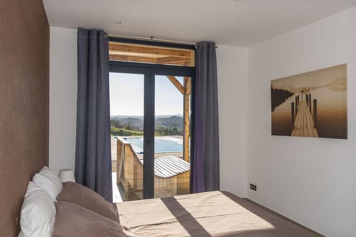 Très belle maison contemporaine idyllique avec vue panoramique sur les Cévennes in Vagnas, Ardèche