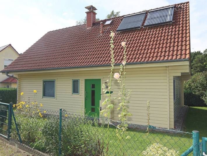 Ferienhaus für 6 Personen, mit Terrasse und Garten in Zirkow