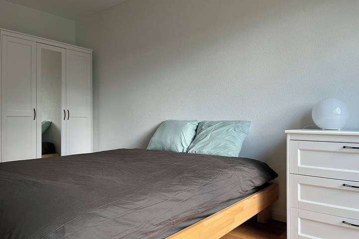 Ganze Wohnung, Gartenwohnung im modernen Stil in Unterkulm, Aargau-Basel