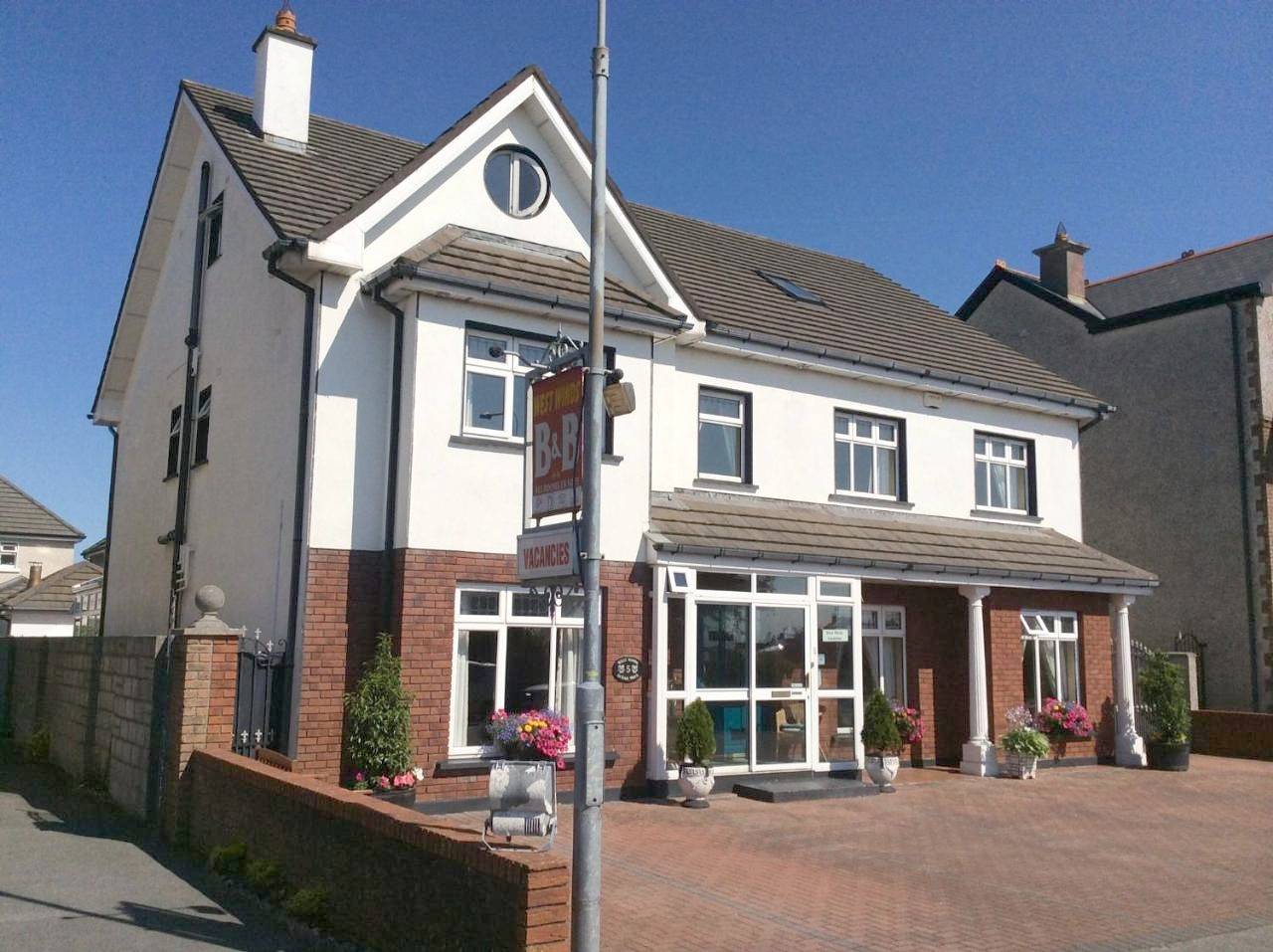 Westwinds Guestlodge in Salthill, Galway