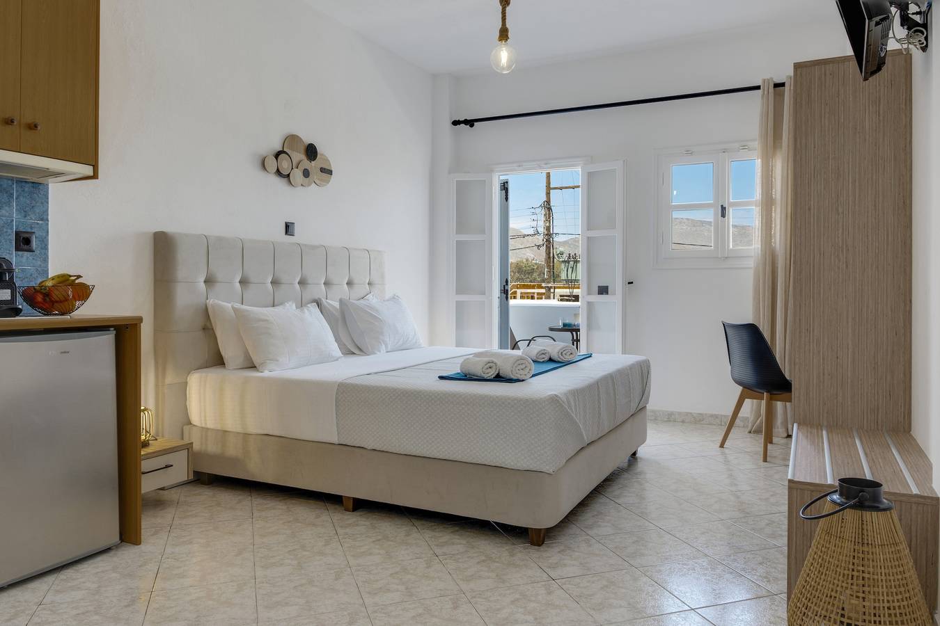 Studio-appartement 'St George Sea View Double Room-Privé Jacuzzi met zeezicht', foto 6