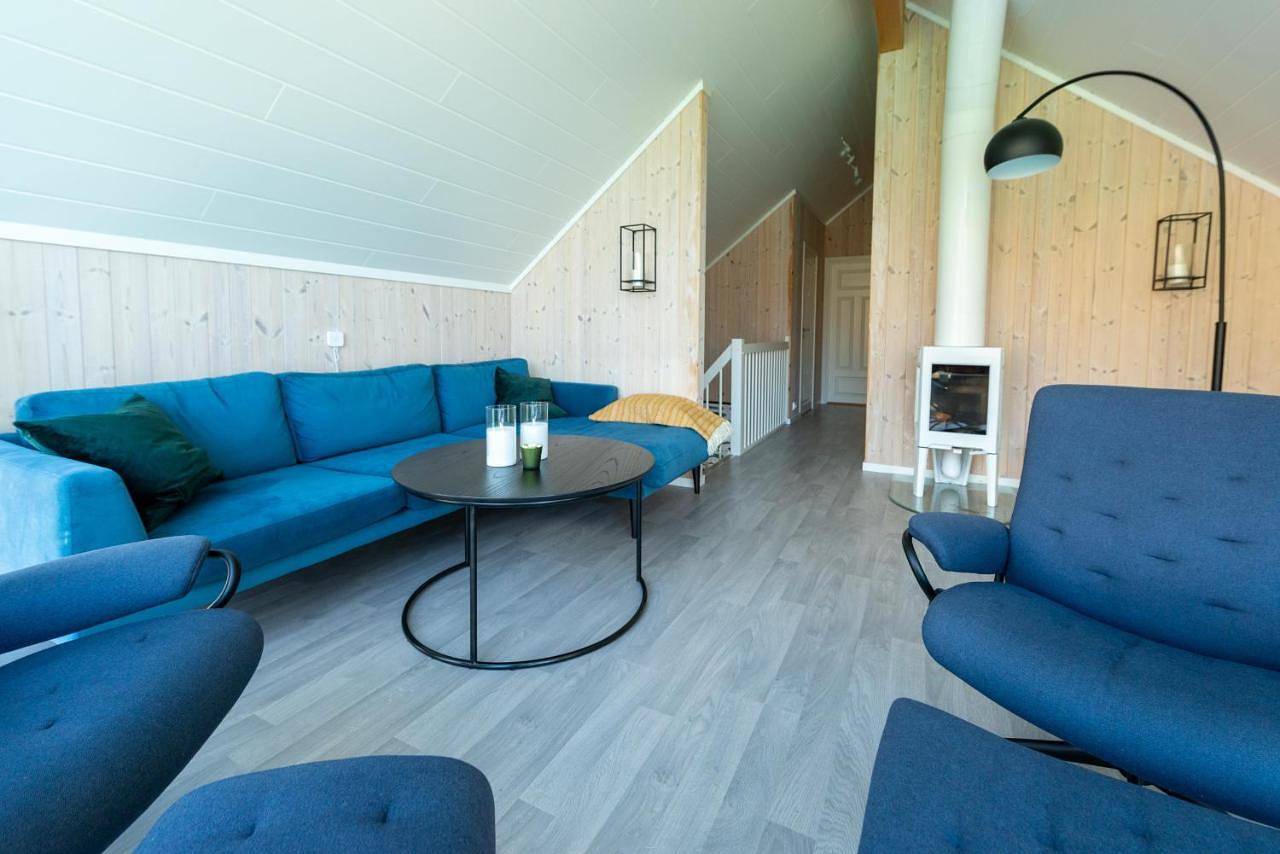 Lofoten Waterfront luxury lodge in Vestvågøy